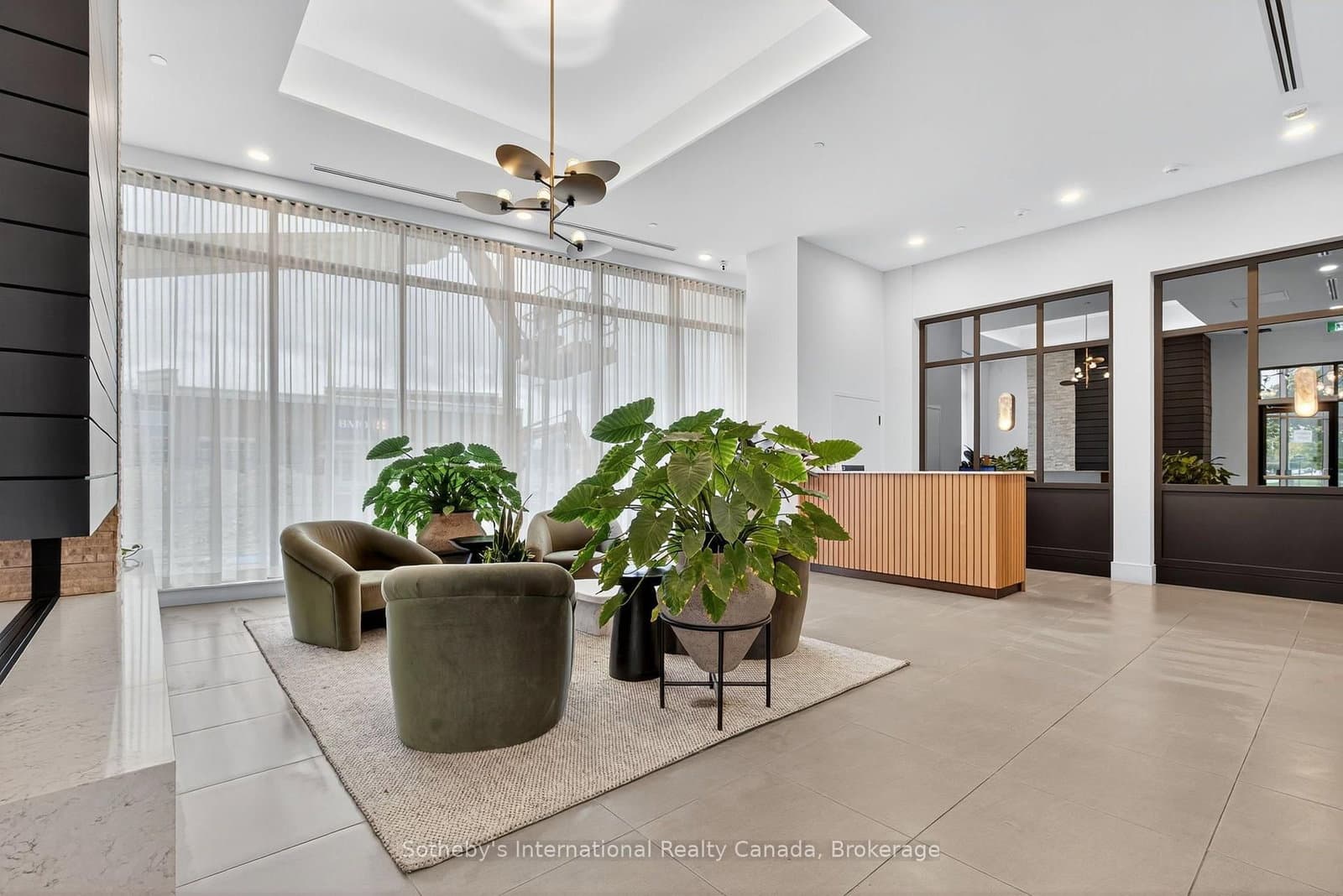31 Huron Street, Unit 224 thumbnail 34
