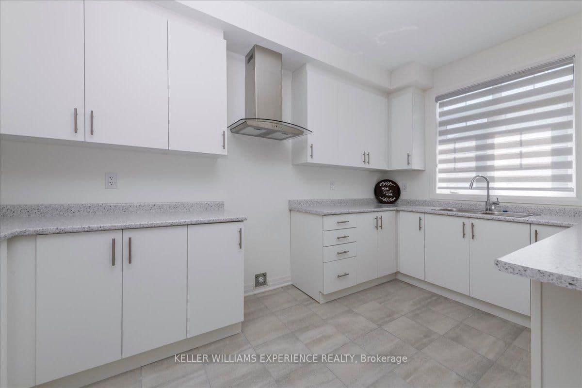 2 Sagewood Avenue thumbnail 11
