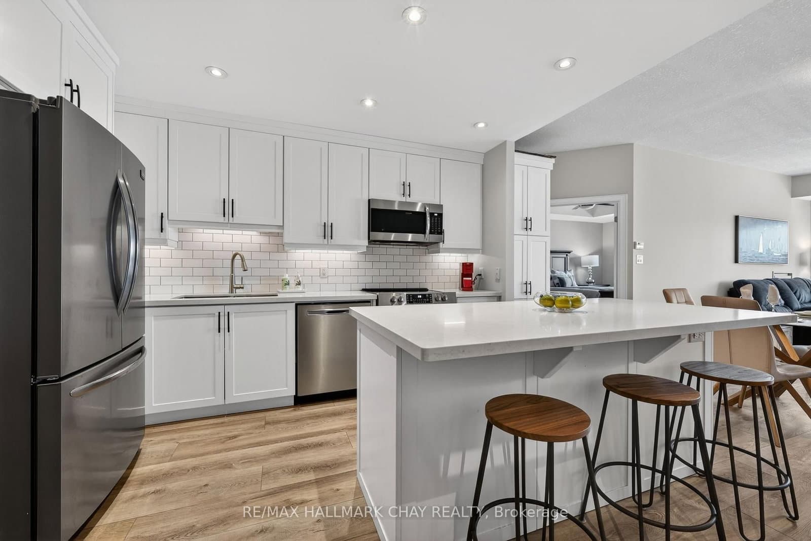 37 Ellen Street, Unit 805 thumbnail 4