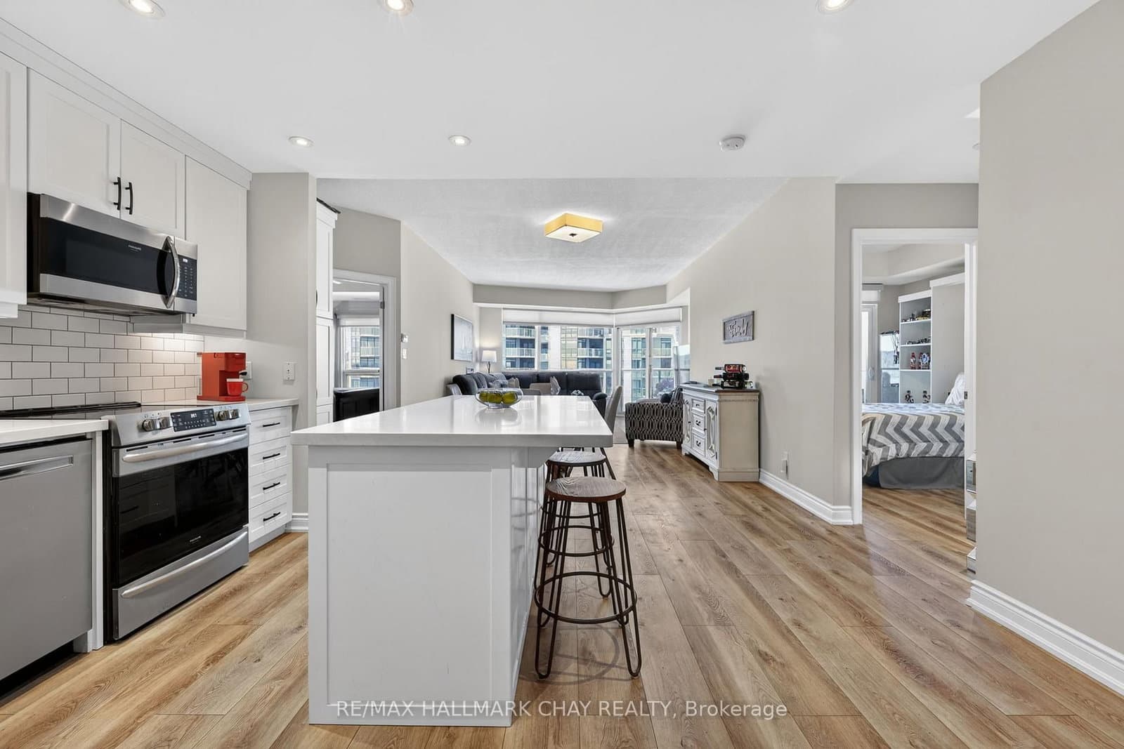 37 Ellen Street, Unit 805 thumbnail 5