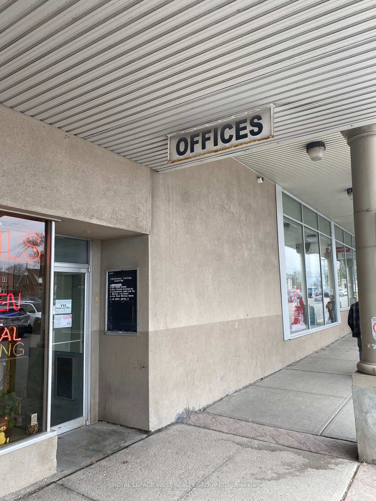 5230 Dundas Street W, Unit 200 thumbnail 7