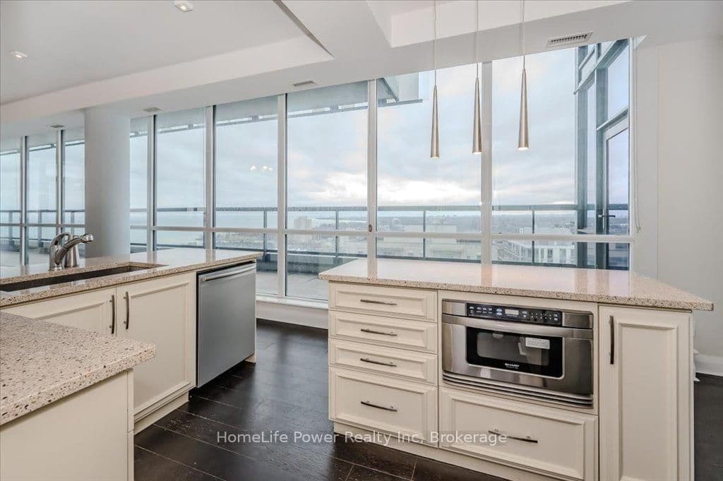 1 Hurontario Street, Unit 2001 thumbnail 20