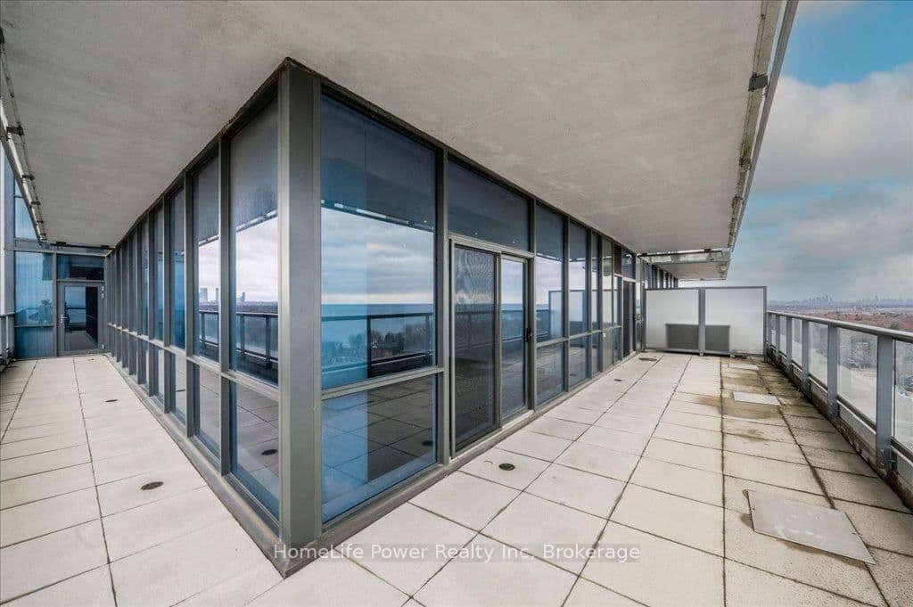 1 Hurontario Street, Unit 2001 thumbnail 37