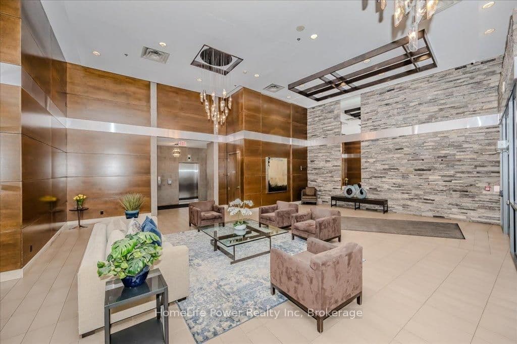 1 Hurontario Street, Unit 2001 thumbnail 8