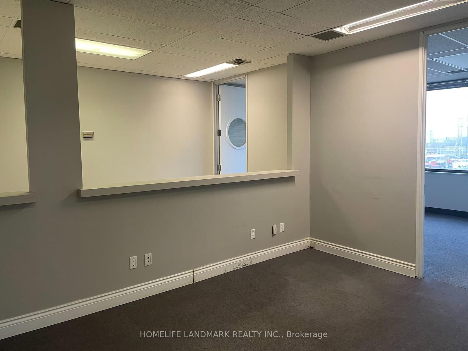 1315 Finch Avenue W thumbnail 13