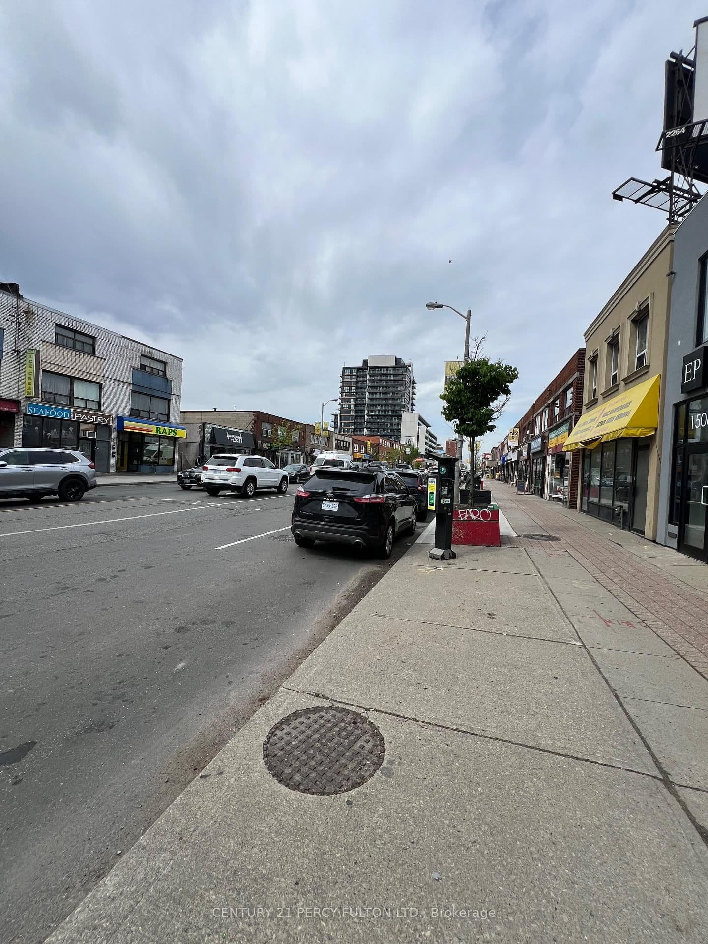 1506 Eglinton Avenue W thumbnail 6