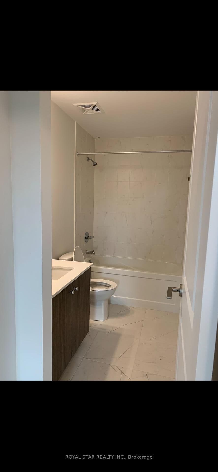 95 Attmar Drive, Unit 313 thumbnail 3