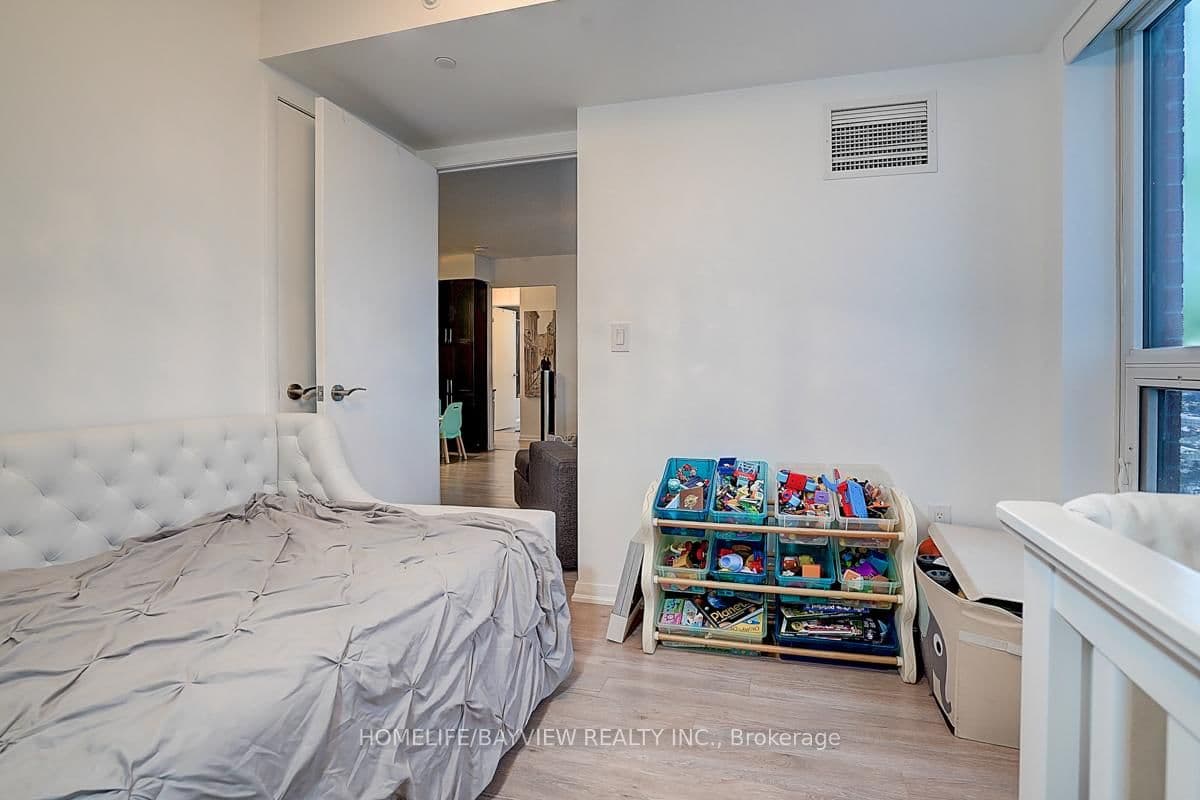 830 Lawrence Avenue W, Unit 2204 thumbnail 16