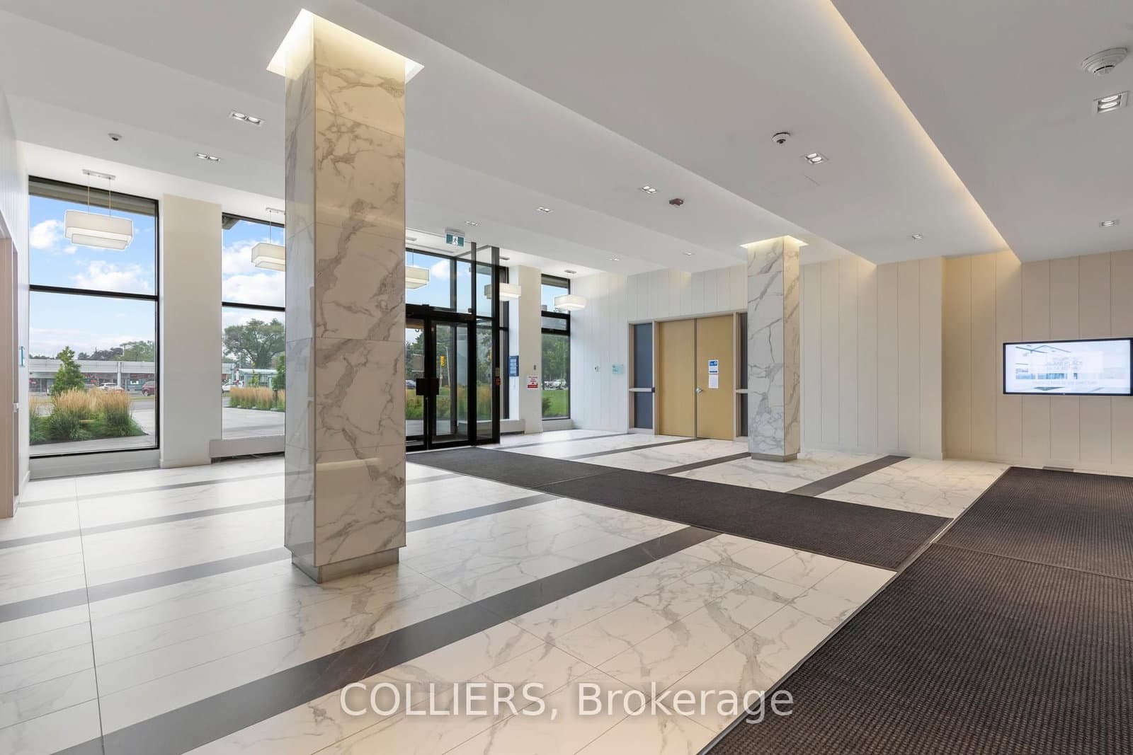 295 The West Mall, Unit 506 thumbnail 2