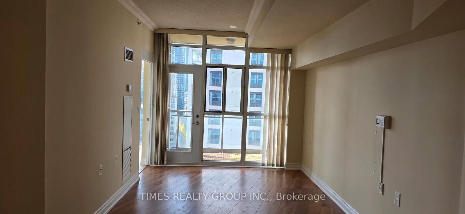 3 Marine Parade Drive, Unit 1705 thumbnail 2
