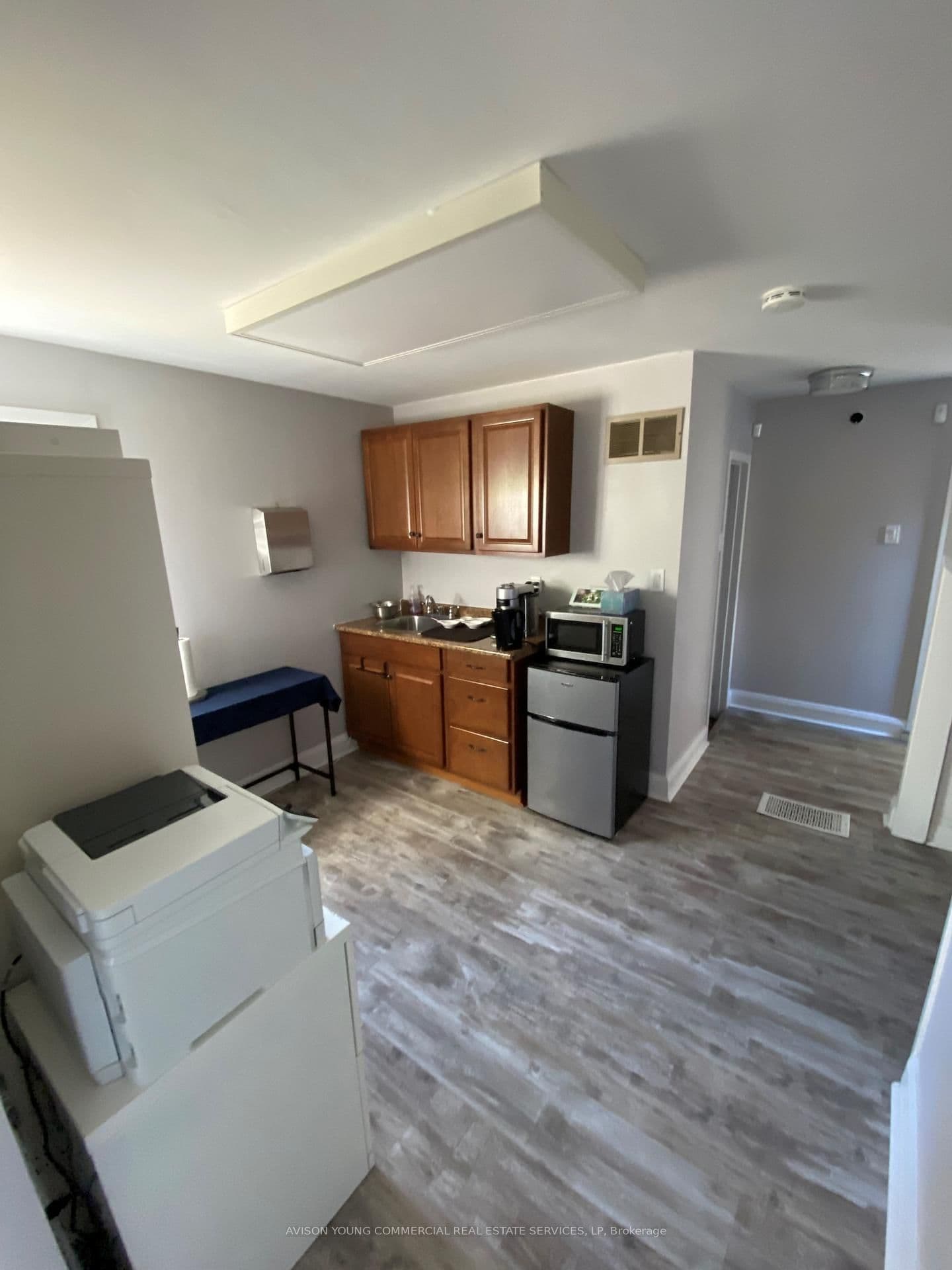 2108 Old Lakeshore Road thumbnail 6