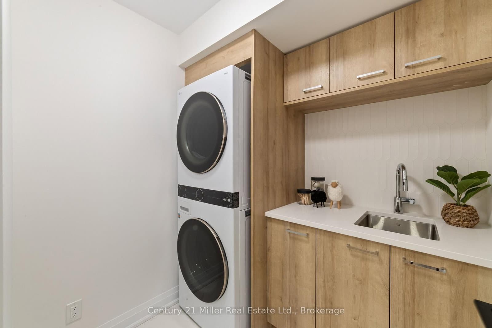 280 Melody Common, Unit 30 thumbnail 18