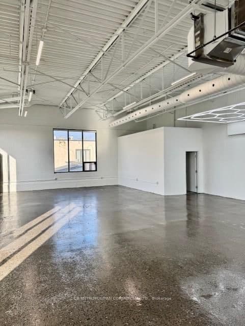 1485 Dupont Street, Unit 310 thumbnail 2