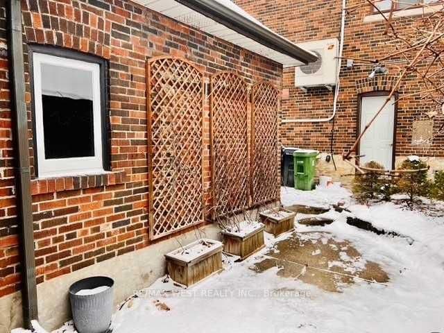27 Oakview Avenue, Unit Bsmt thumbnail 9