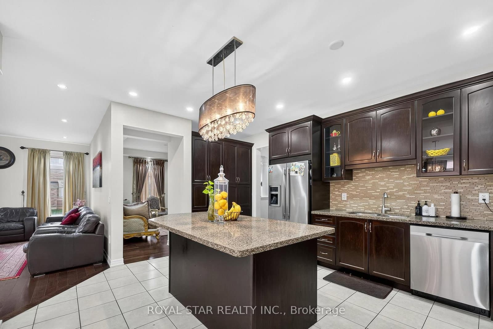 61 Aldersgate Drive thumbnail 12