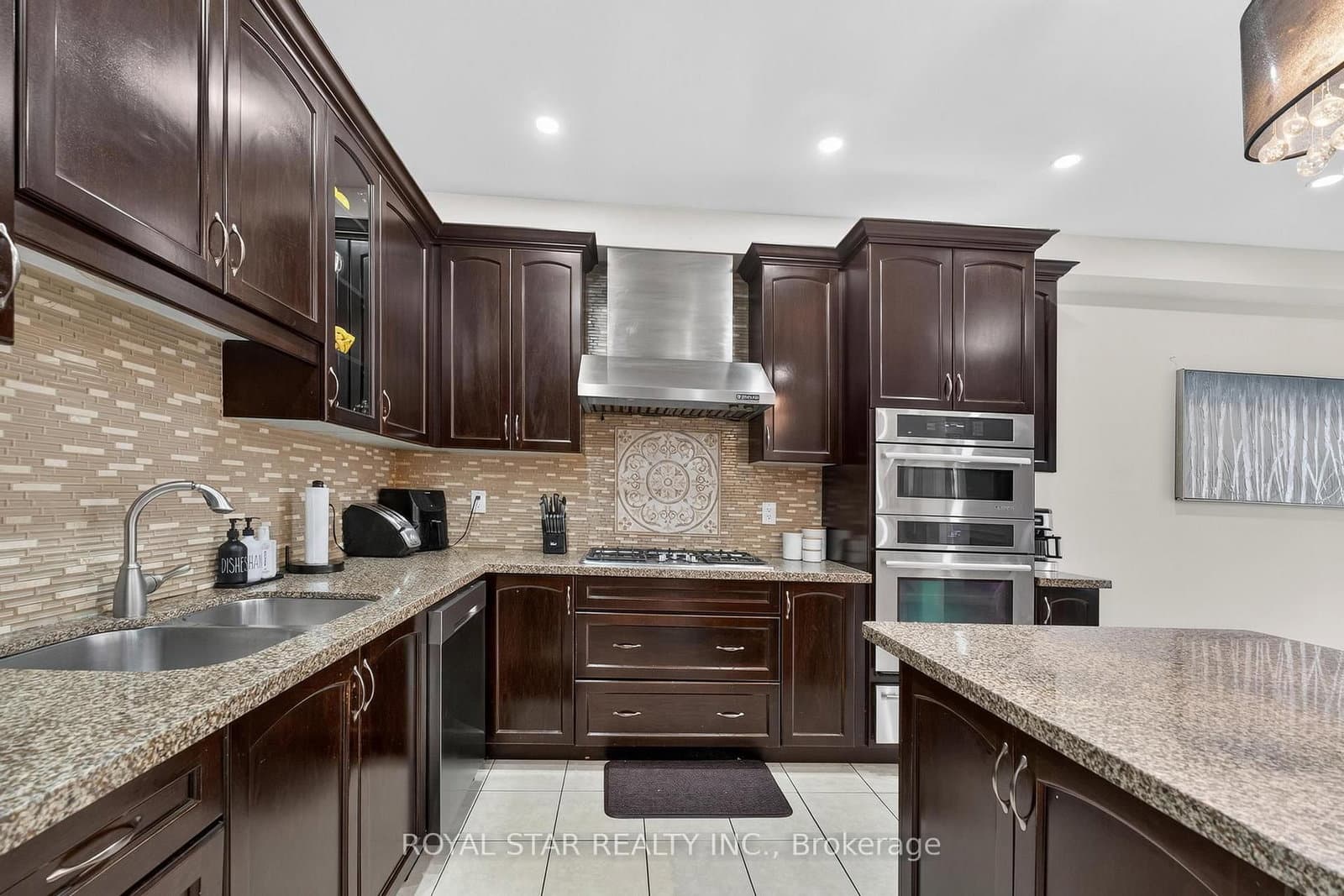 61 Aldersgate Drive thumbnail 17