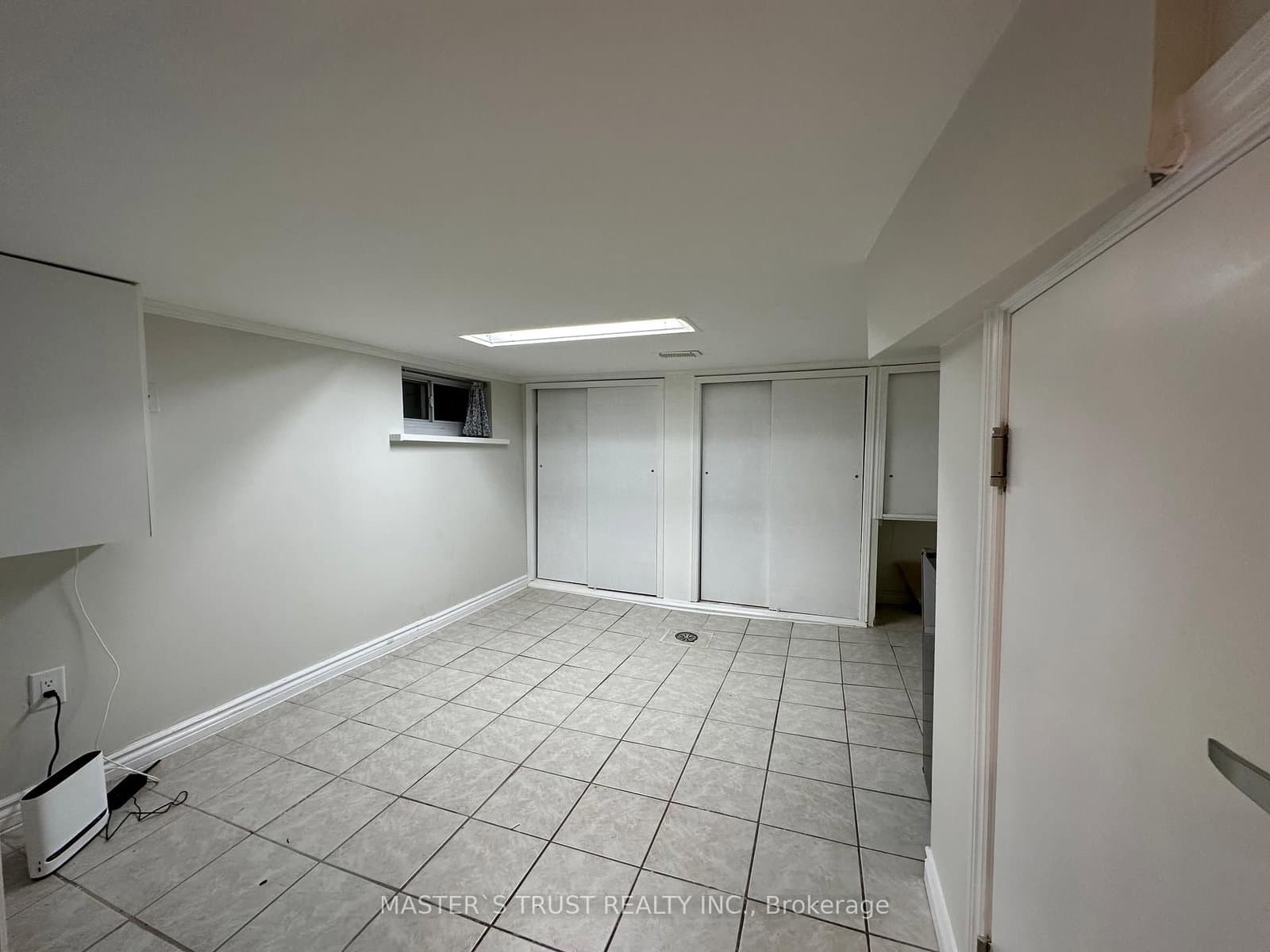 151 Dynevor Road, Unit Lower thumbnail 3