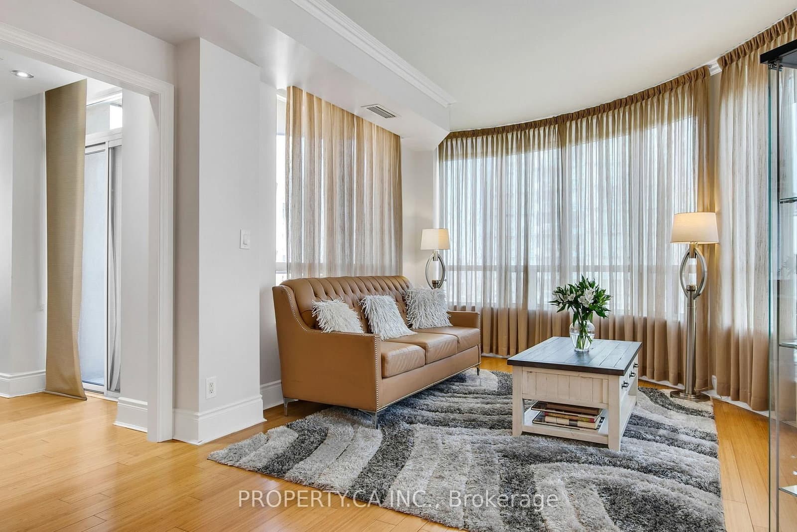 3880 Duke Of York Boulevard, Unit 2804 thumbnail 10