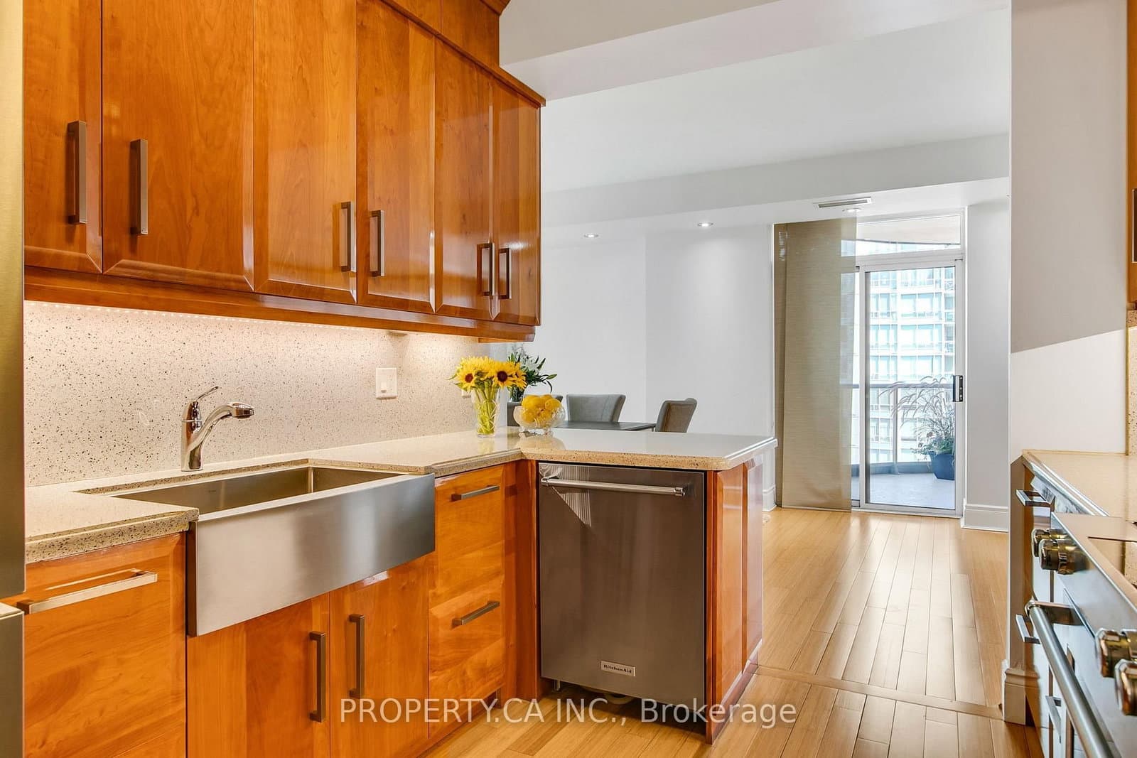 3880 Duke Of York Boulevard, Unit 2804 thumbnail 18