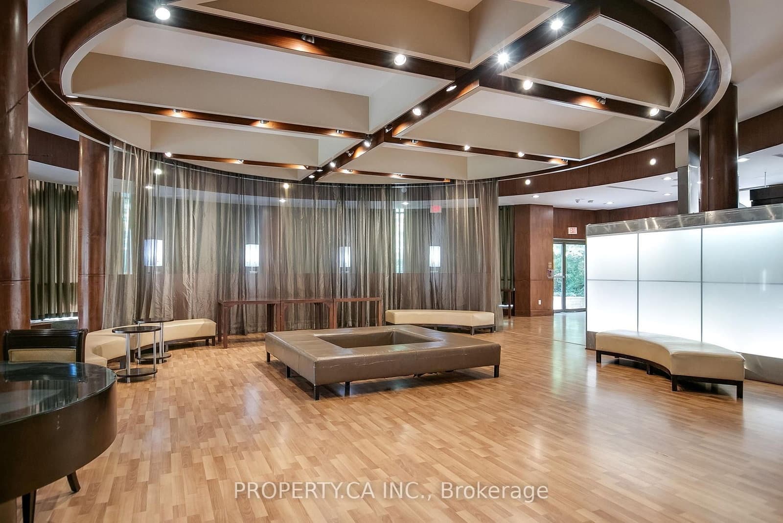 3880 Duke Of York Boulevard, Unit 2804 thumbnail 43