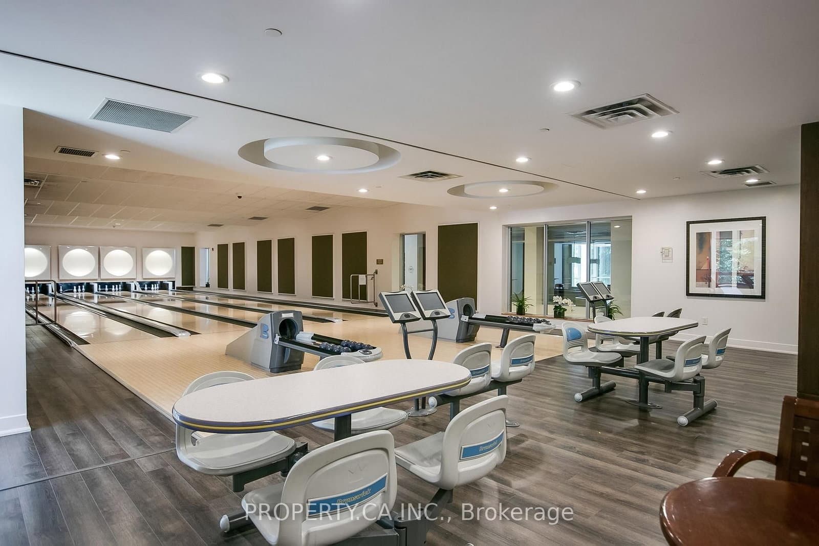 3880 Duke Of York Boulevard, Unit 2804 thumbnail 47