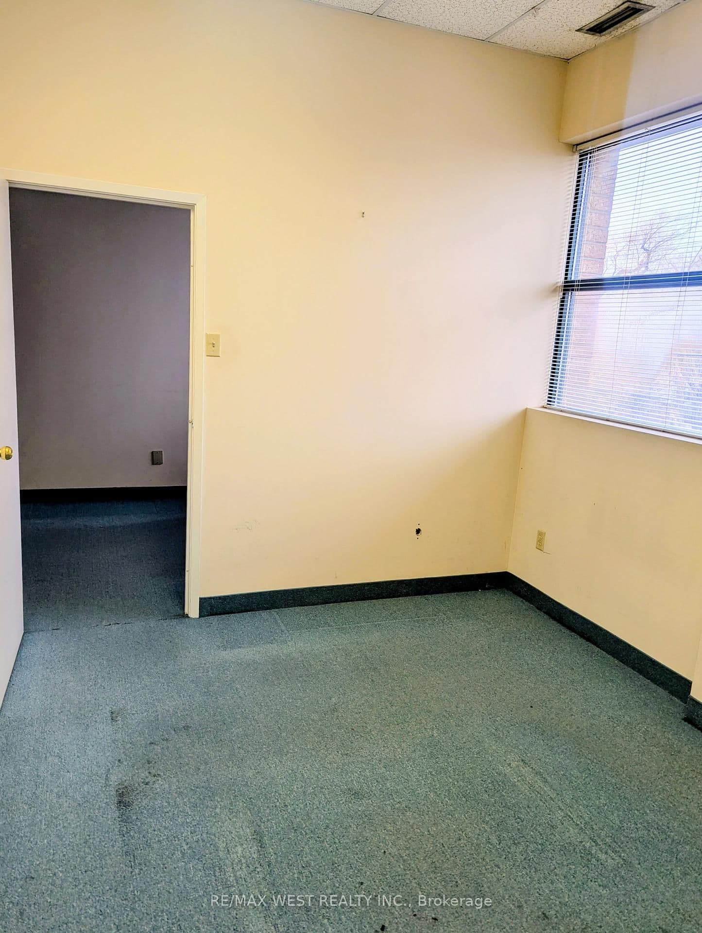 1965 Britannia Road W, Unit 202 thumbnail 5