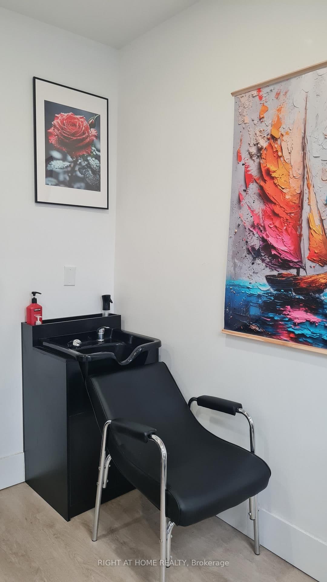 280 Havelock Street, Unit 201 thumbnail 20