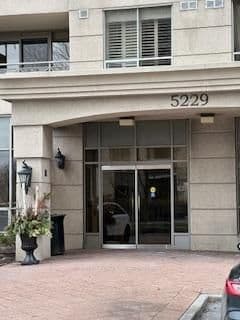 5229 Dundas Street W, Unit 609 thumbnail 2