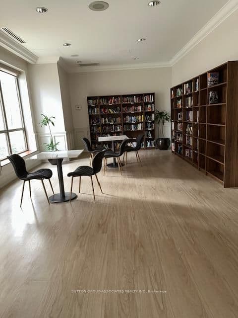 5229 Dundas Street W, Unit 609 thumbnail 34
