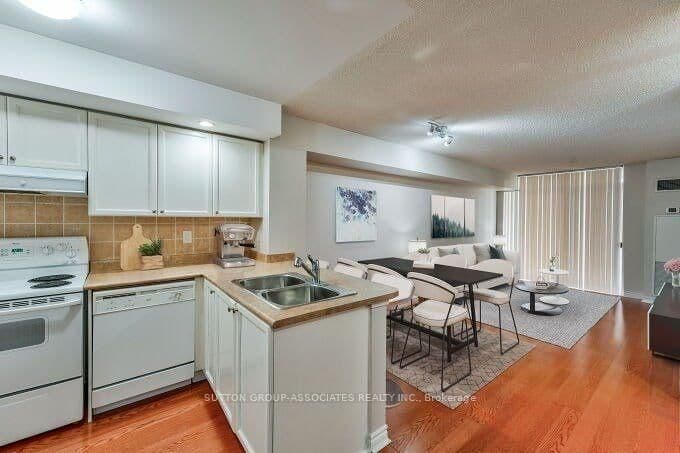5229 Dundas Street W, Unit 609 thumbnail 7