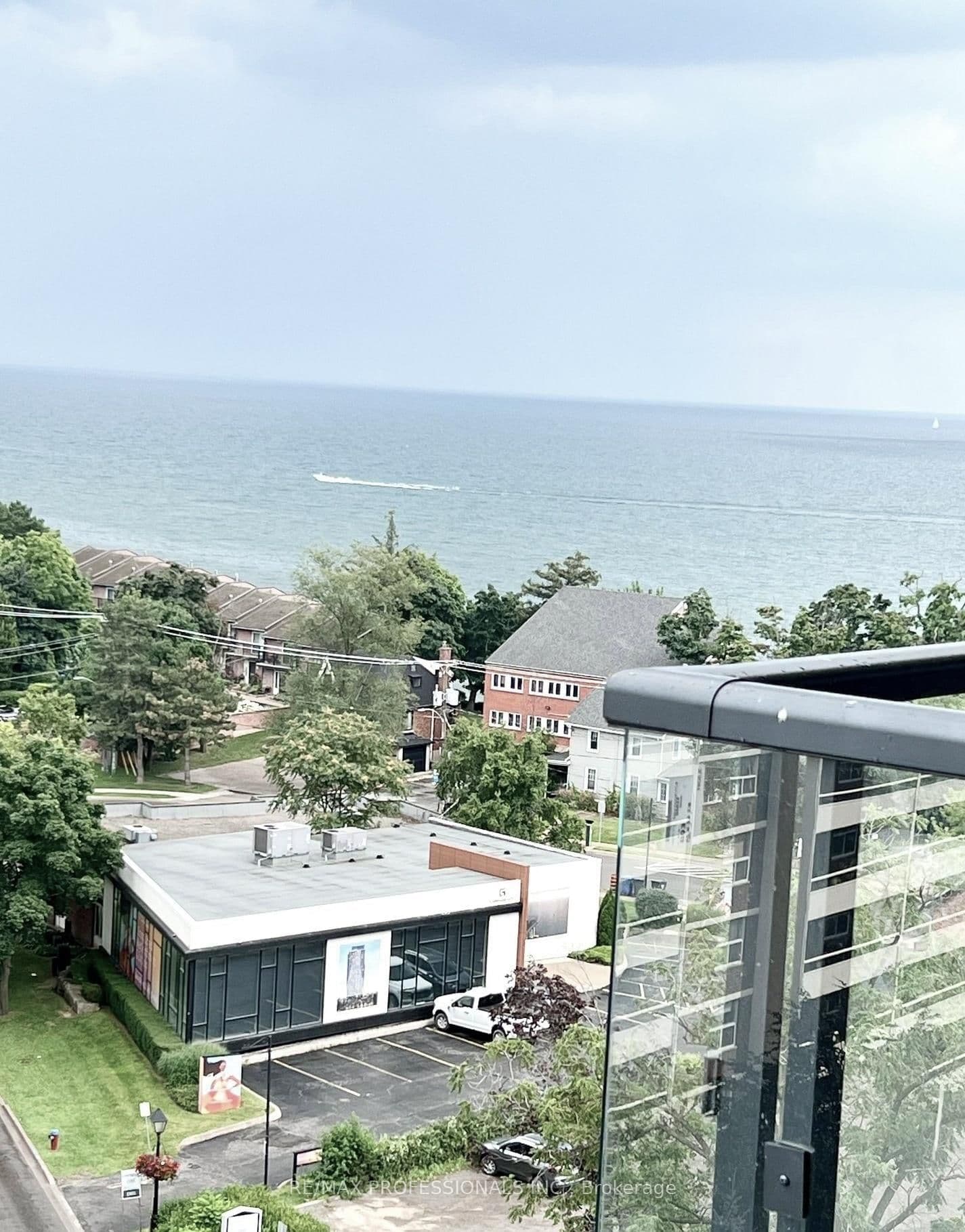 370 Martha Street, Unit 802 thumbnail 25