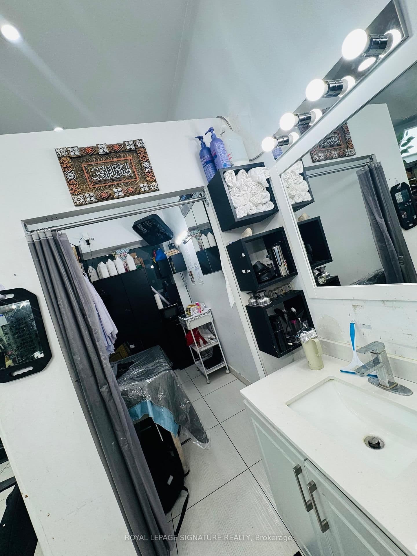7205 Goreway Drive, Unit 1C13-1C14 (75 & 76) thumbnail 3