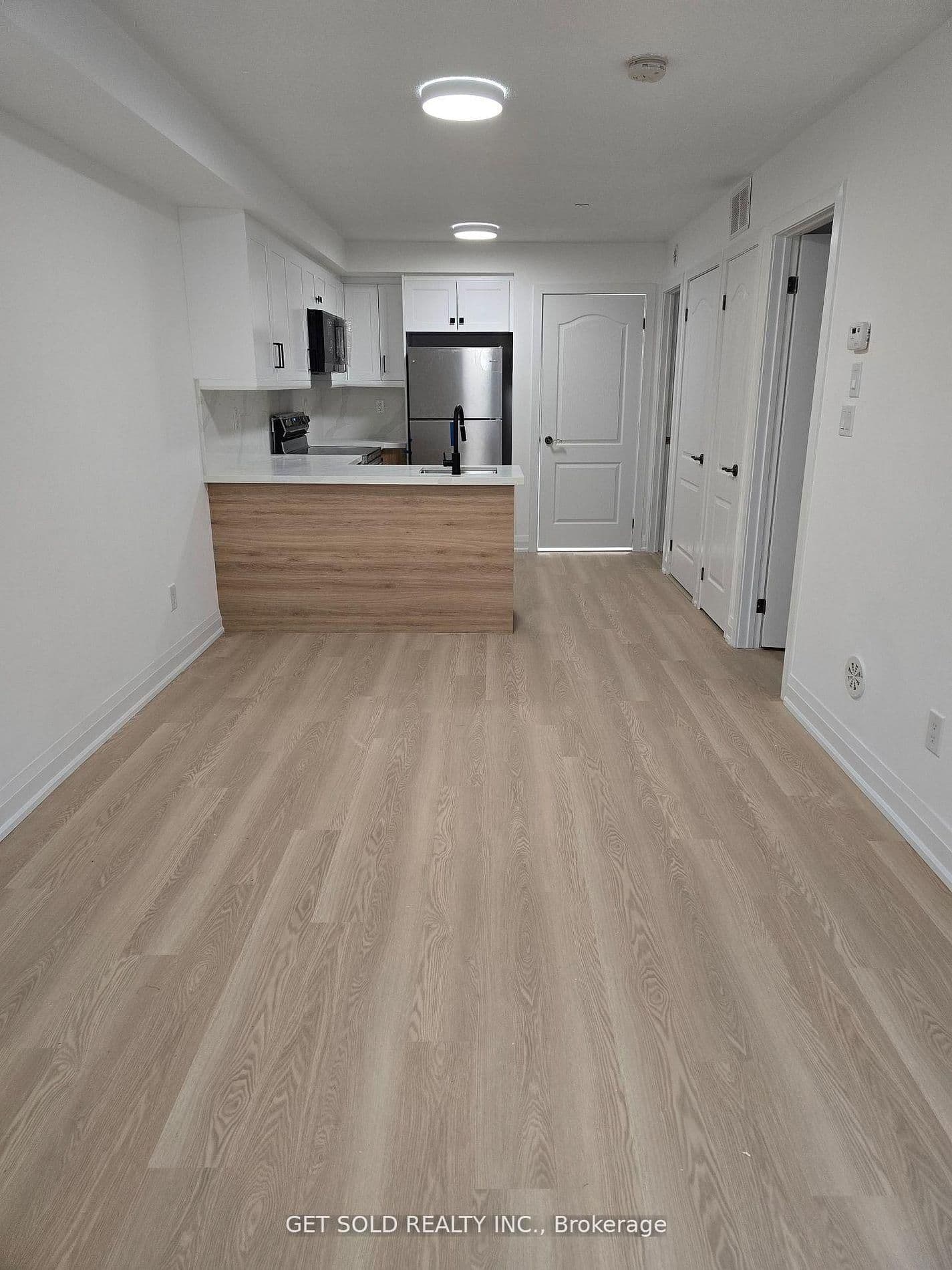 8 Drummond Street, Unit 421 thumbnail 4