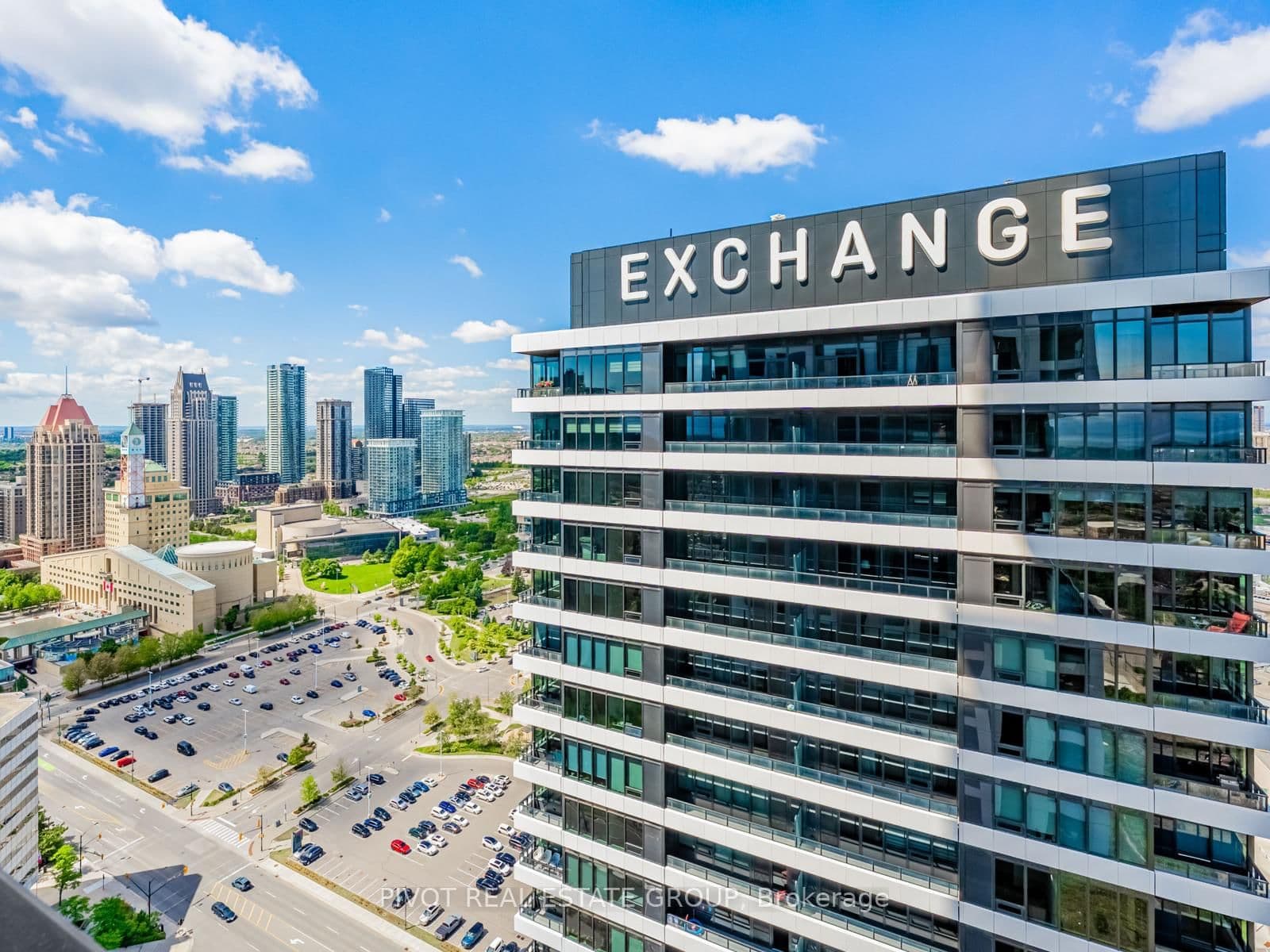 135 City Centre Drive, Unit UPH01 thumbnail 6