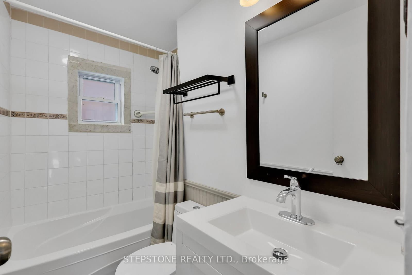 56 41st Street W thumbnail 17