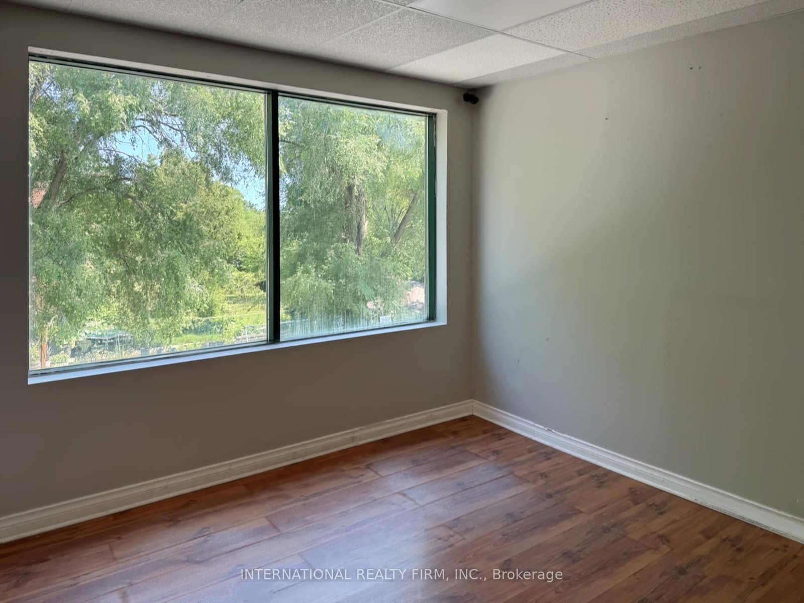 1635 W Lawrence Avenue W, Unit Unit 205 A thumbnail 6