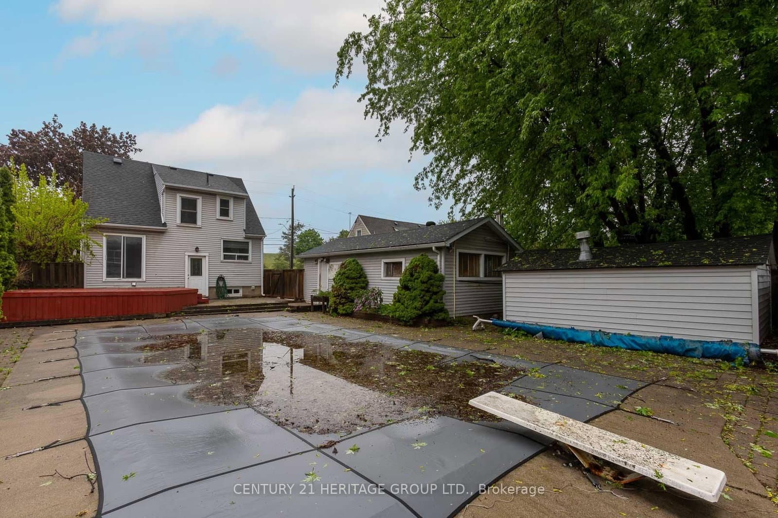2232 Queensway Drive thumbnail 21