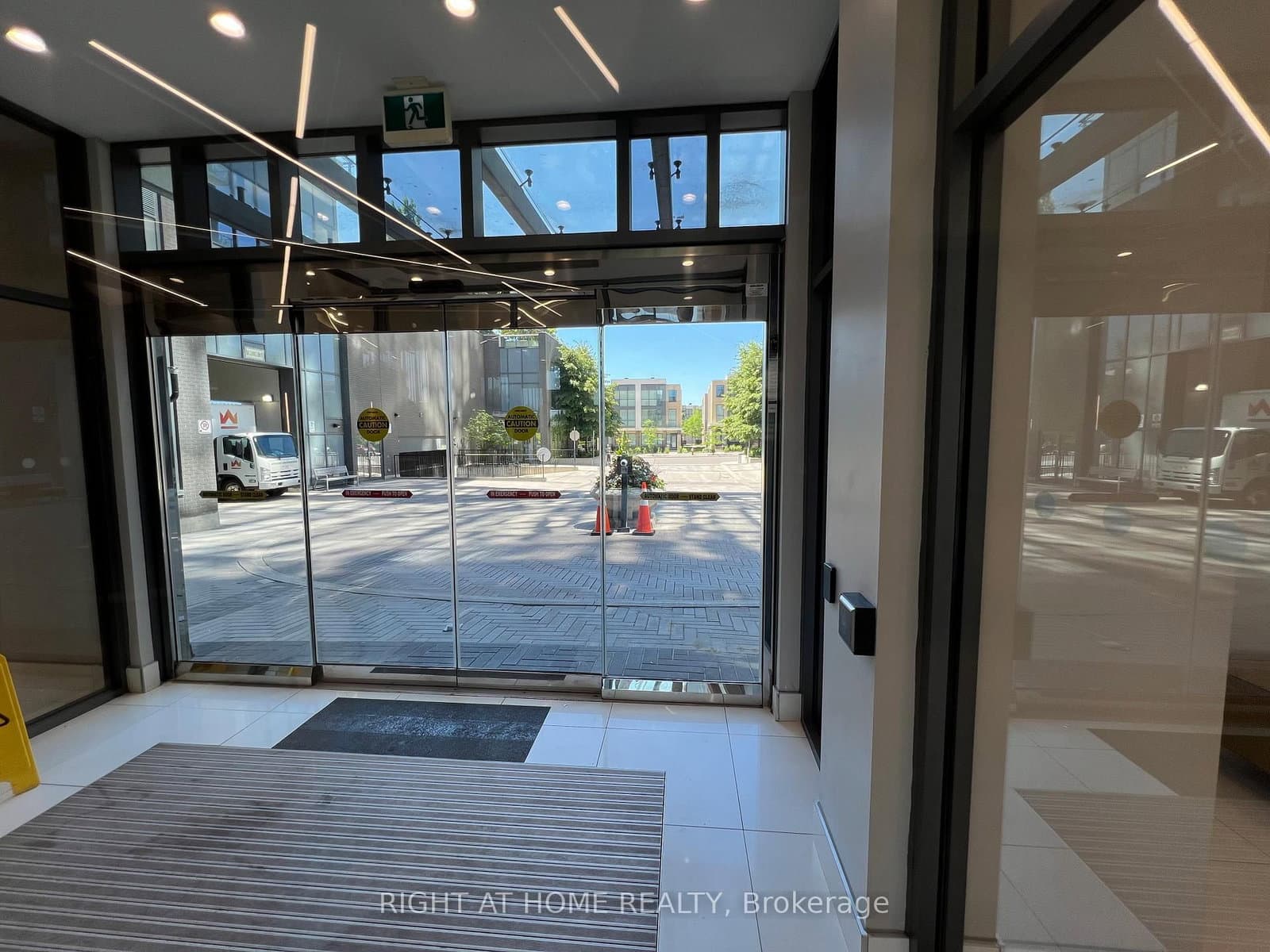 5025 Four Springs Avenue, Unit 1407 thumbnail 5