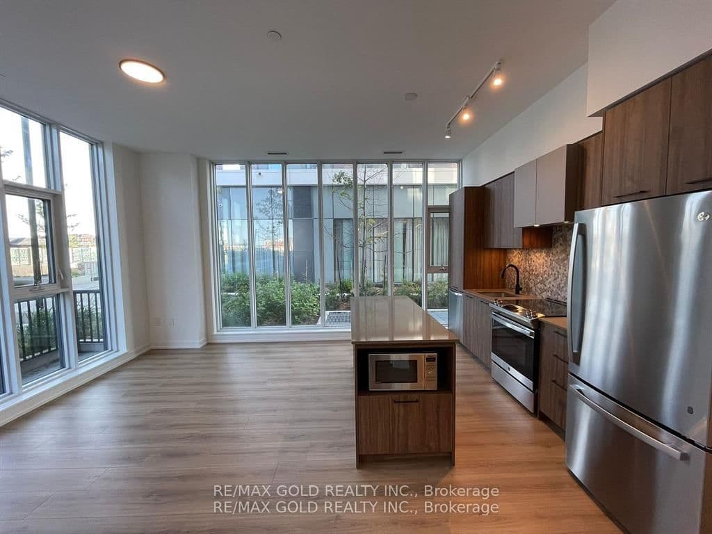 10 Lagerfeld Drive, Unit 104 thumbnail 10