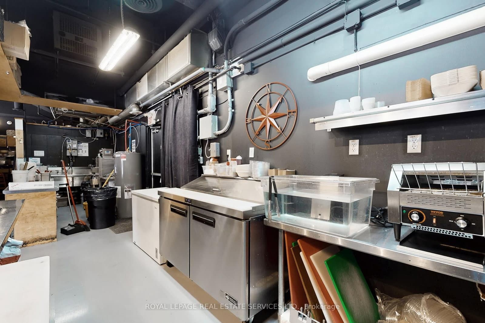 399 Elizabeth Street, Unit 6 thumbnail 17