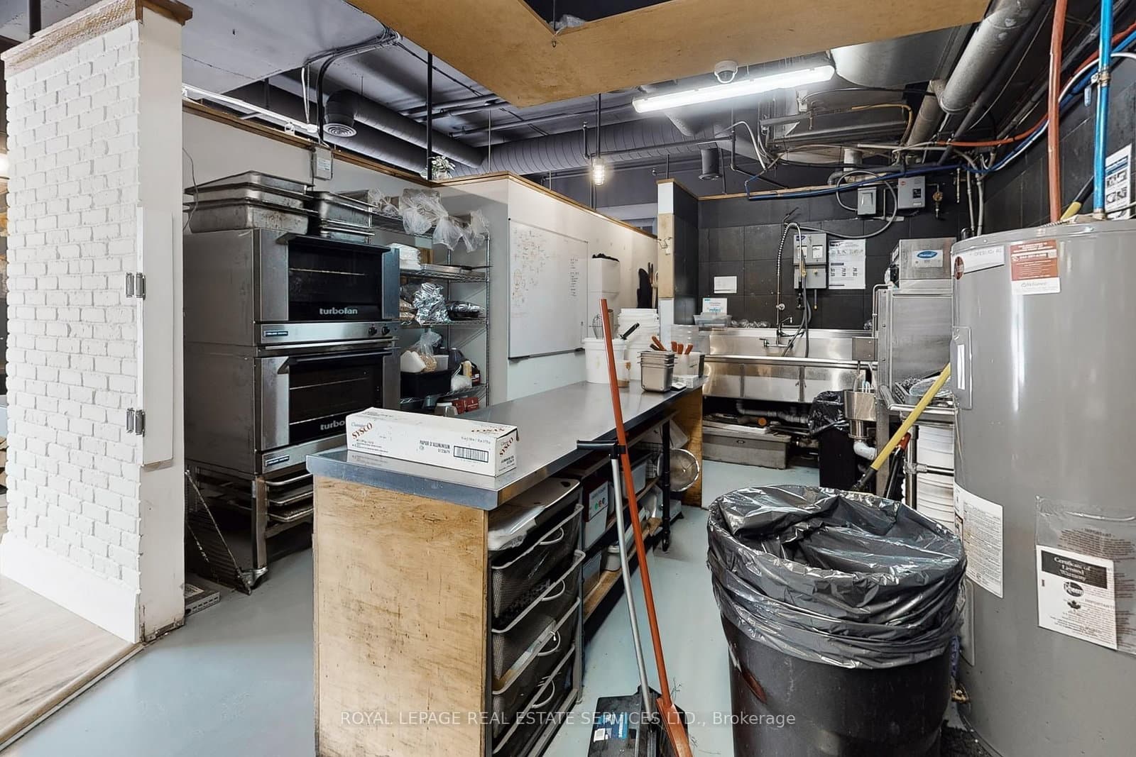 399 Elizabeth Street, Unit 6 thumbnail 20