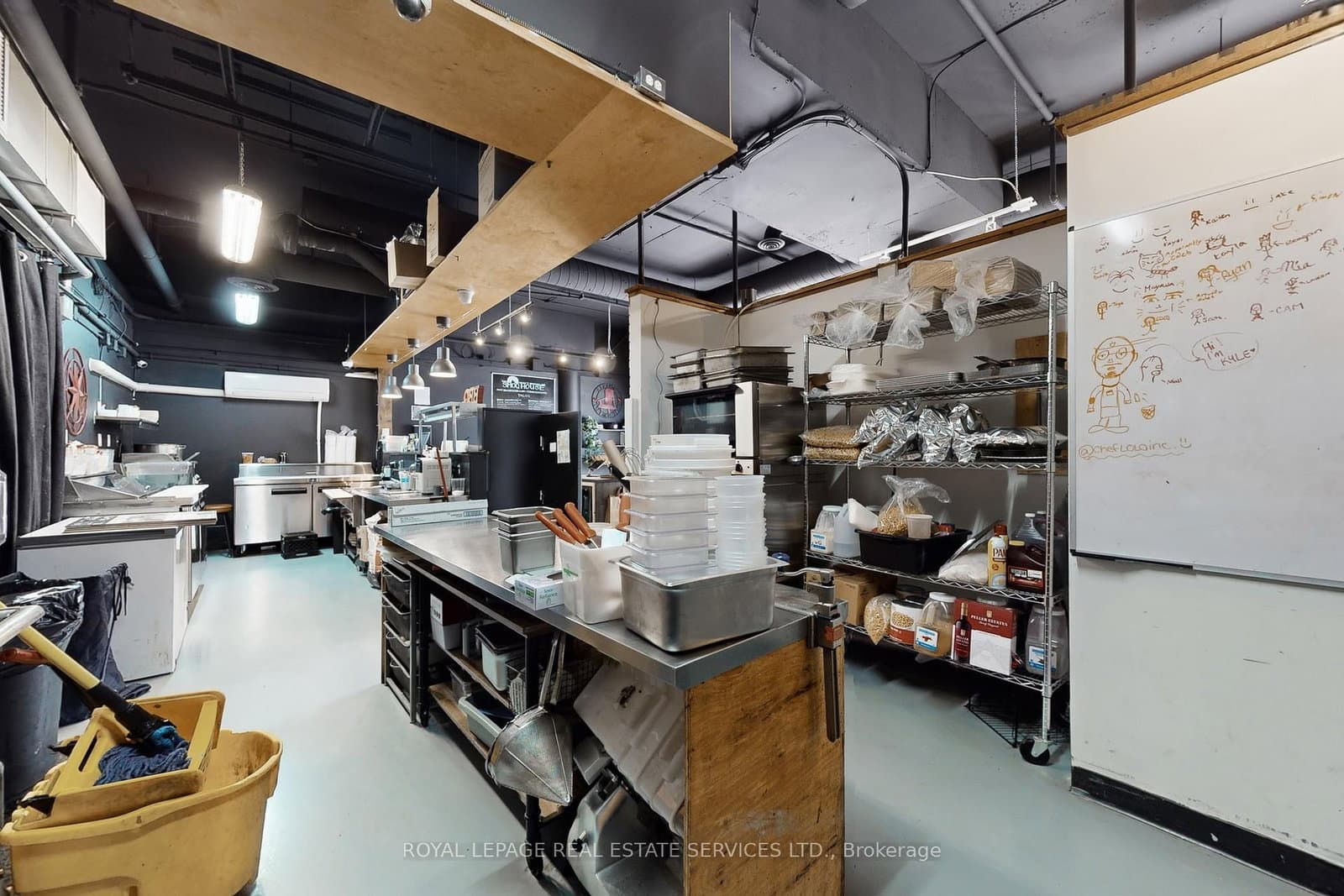 399 Elizabeth Street, Unit 6 thumbnail 22