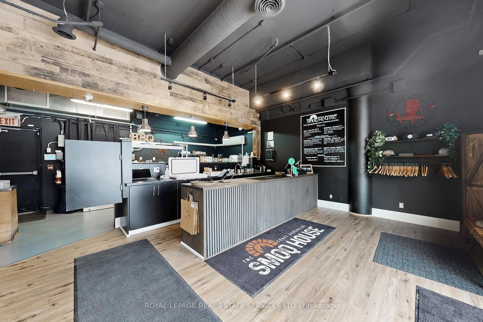 399 Elizabeth Street, Unit 6 thumbnail 4