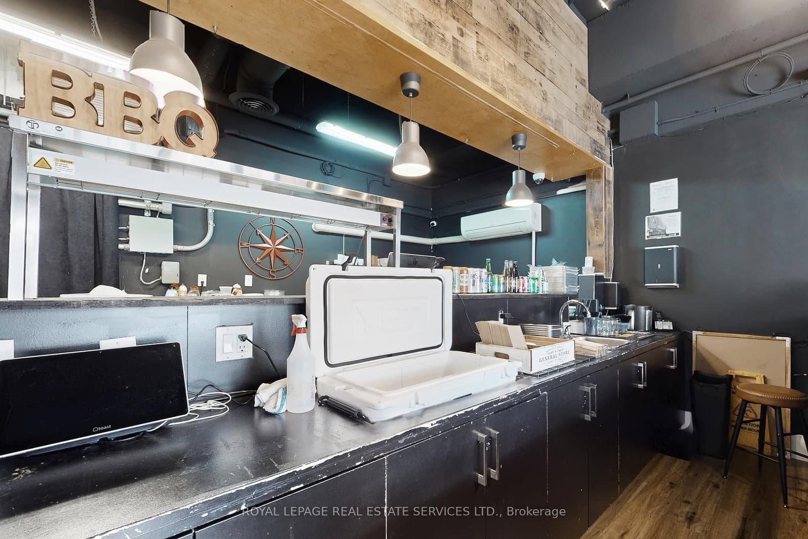 399 Elizabeth Street, Unit 6 thumbnail 7