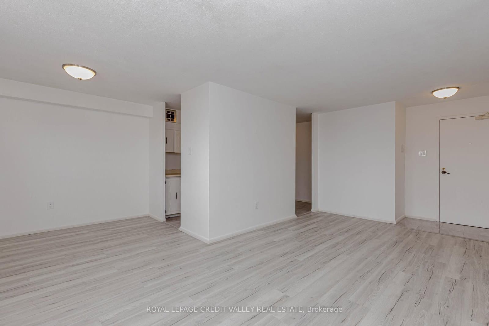 3120 Kirwin Avenue, Unit 501 thumbnail 12