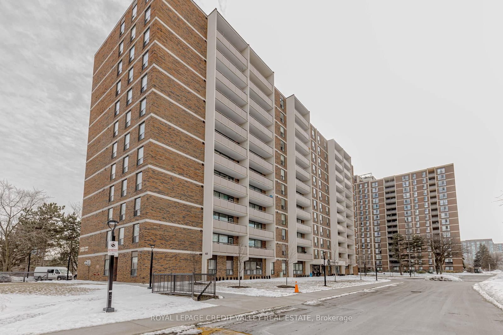 3120 Kirwin Avenue, Unit 501 thumbnail 2