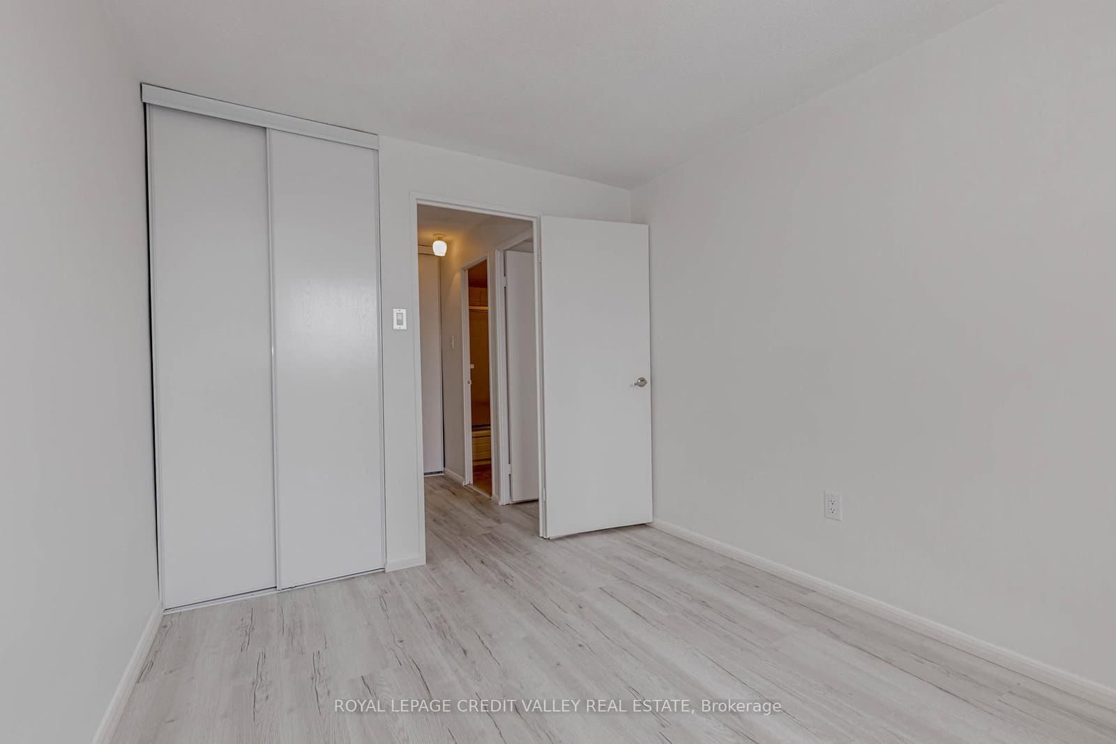 3120 Kirwin Avenue, Unit 501 thumbnail 32