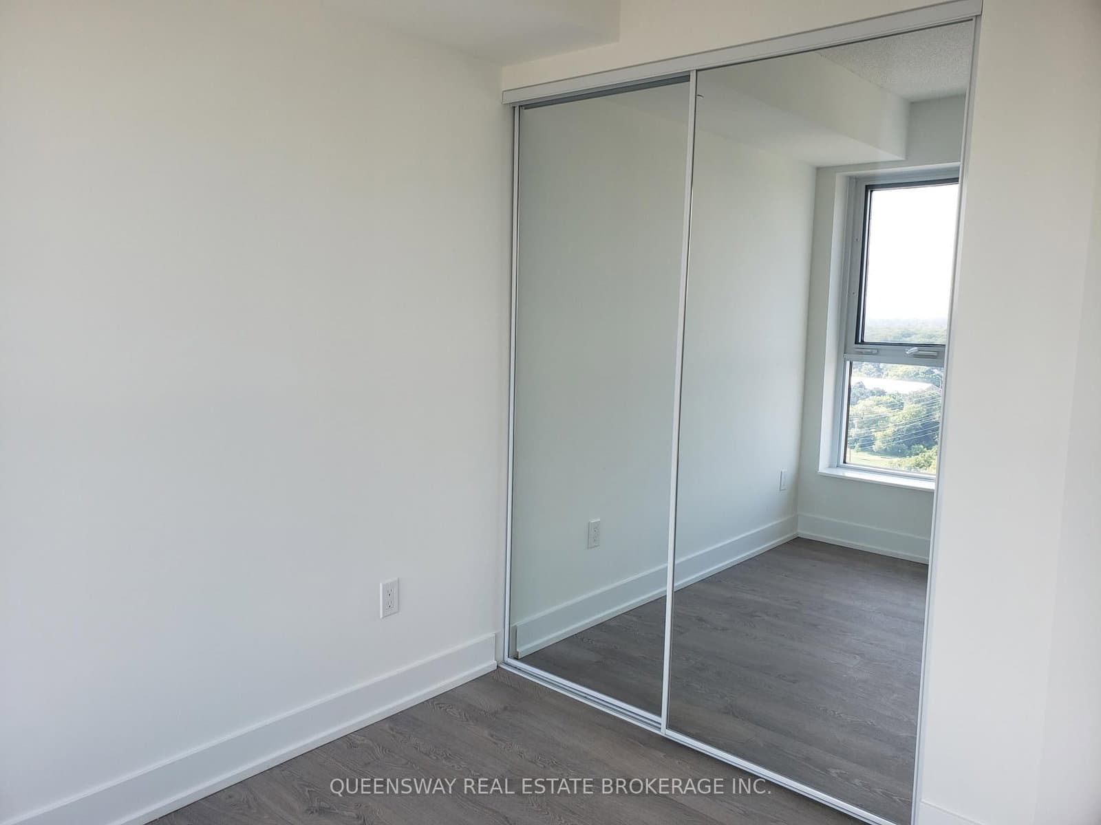 7 Mabelle Avenue, Unit 1504 thumbnail 11
