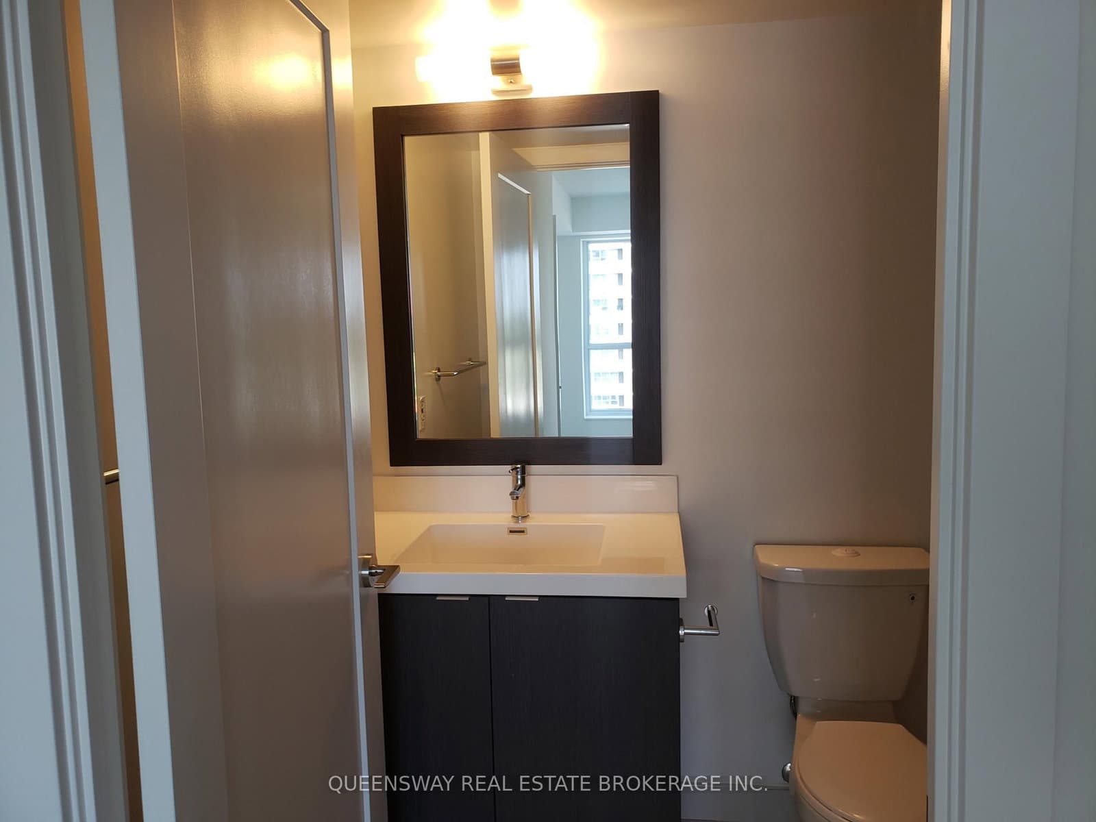 7 Mabelle Avenue, Unit 1504 thumbnail 14