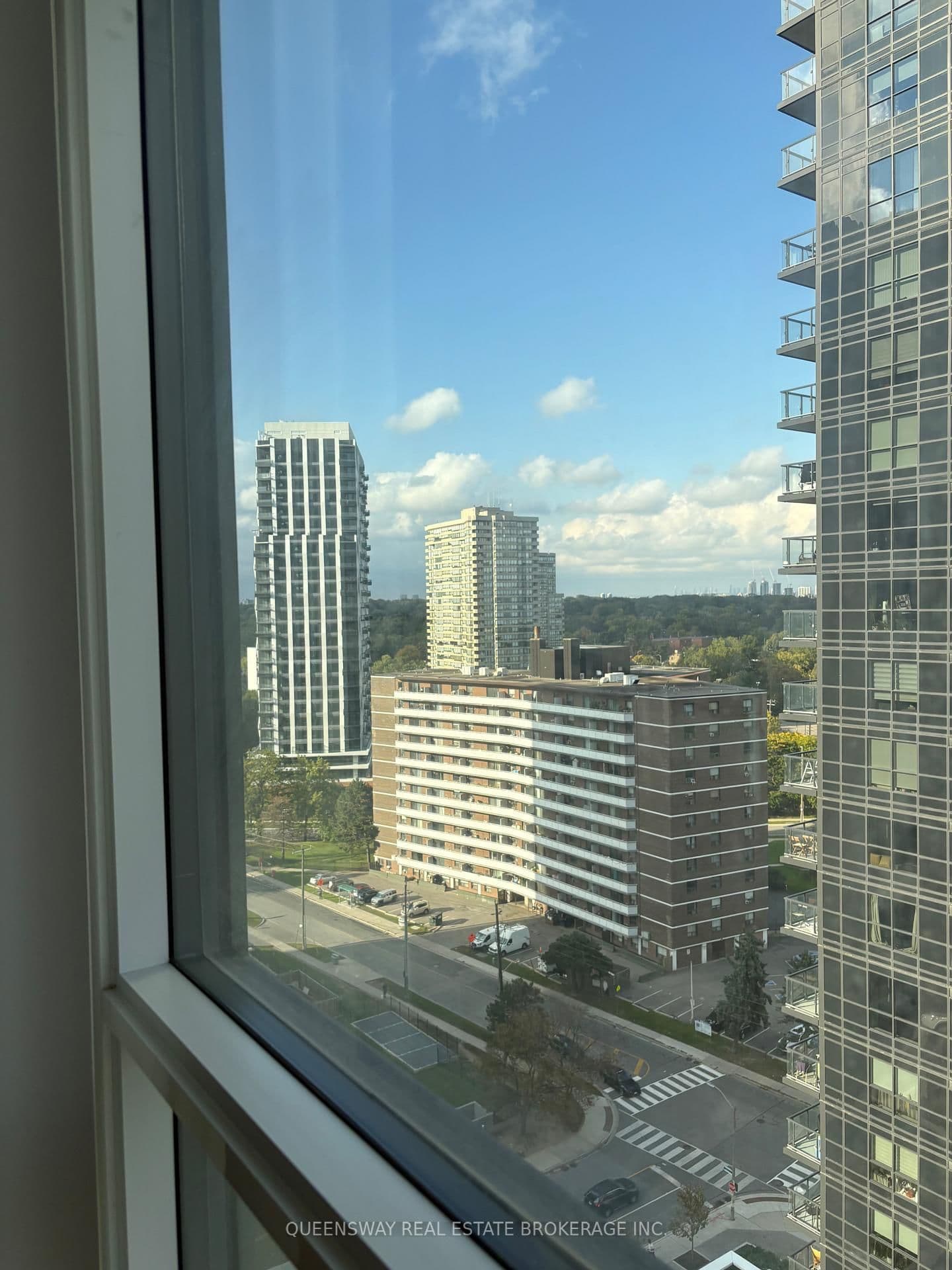 7 Mabelle Avenue, Unit 1504 thumbnail 16